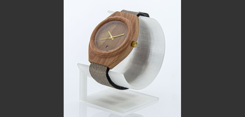 Dřevěné hodinky Aladin Habrovotřešňové - V.Č.: 00113