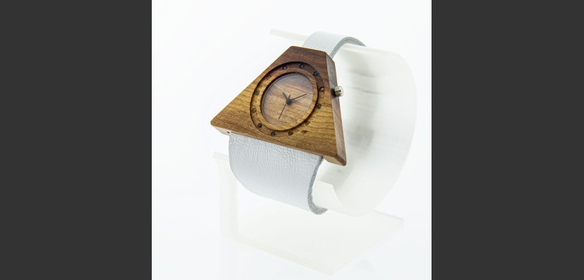Dřevěné hodinky Lucerna Slivoň Bluma - V.Č.: 00291
