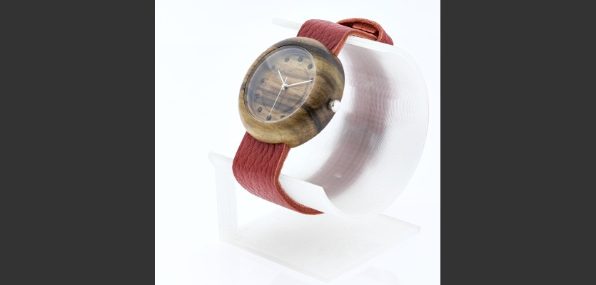 Dřevěné hodinky Jas Ořech V.Č.: 00359